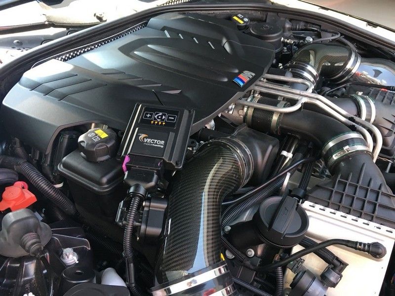 BMW M5 4.4 V8 tuned with W KeyPad PLUS Module