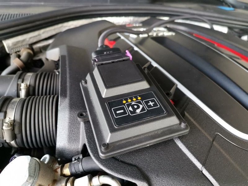 Audi A6 RS6 with Vector Tuning Box