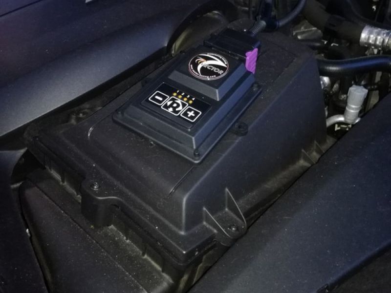 Vector Tuning Box in Mercedes Benz AMG GT 350KW