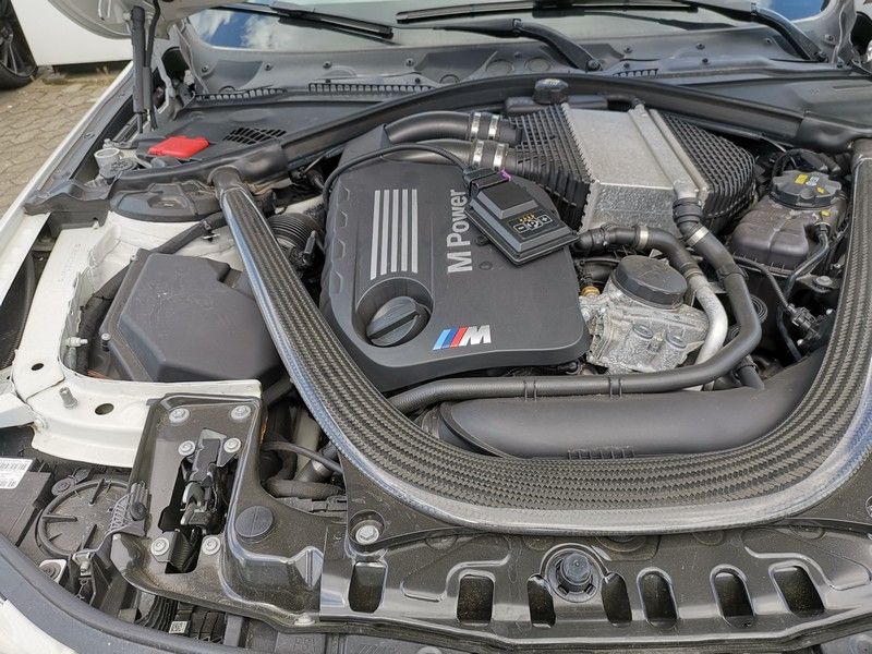 BMW M3 with Vector Tuning Power Box