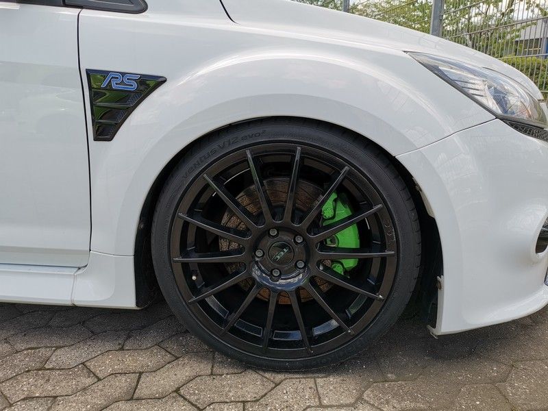 Ford Focus RS 2.5 enhanced with Vector Tuning Box