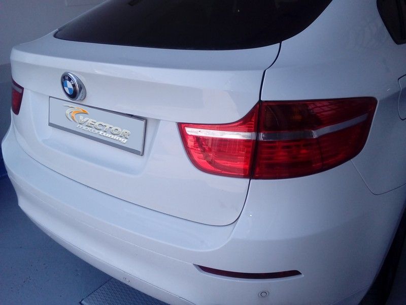 BMW X6 with Vector Tuning Power Box