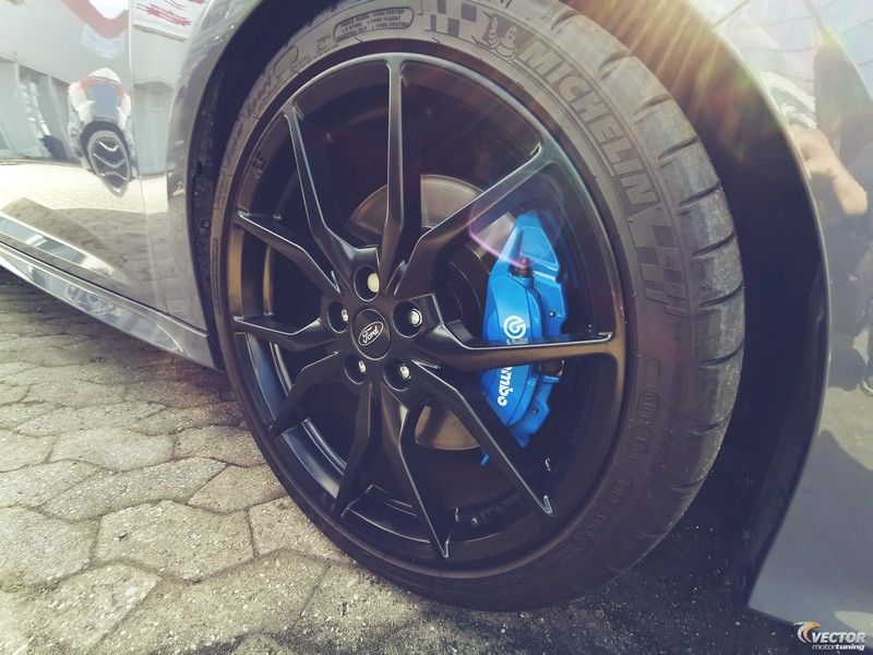 Adding power to Ford Focus 2.3 RS in Vector Tuning was never easier