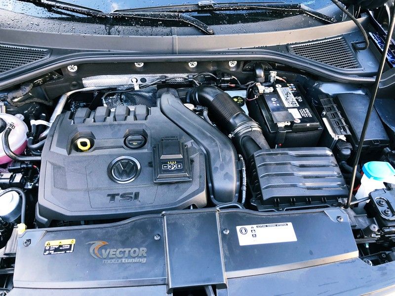 Volkswagen T-Roc 1.5 TSI boosted up in Vector Tuning