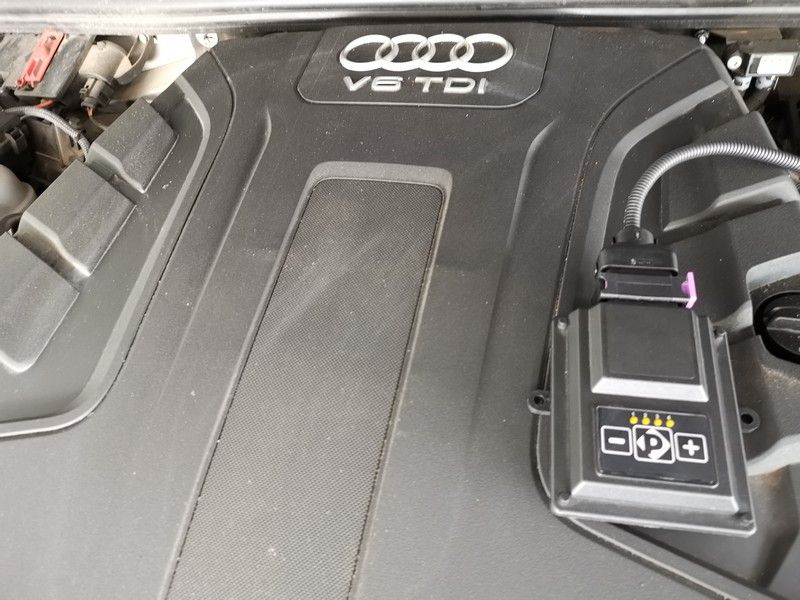 Audi Q7 3.0 TDI has more power & boost with Keypad SENT from Vector Tuning