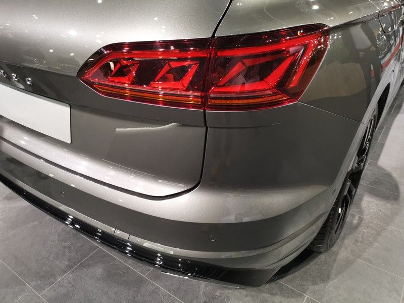 Awesome, VW Touareg III 4.0 TDI equipped with W KEYPAD SENT from Vector Tuning!