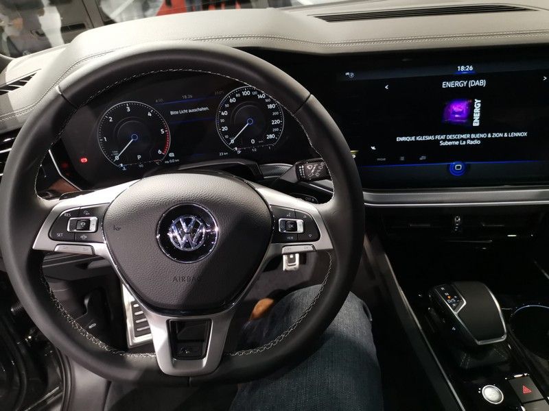 Awesome, VW Touareg III 4.0 TDI equipped with W KEYPAD SENT from Vector Tuning!