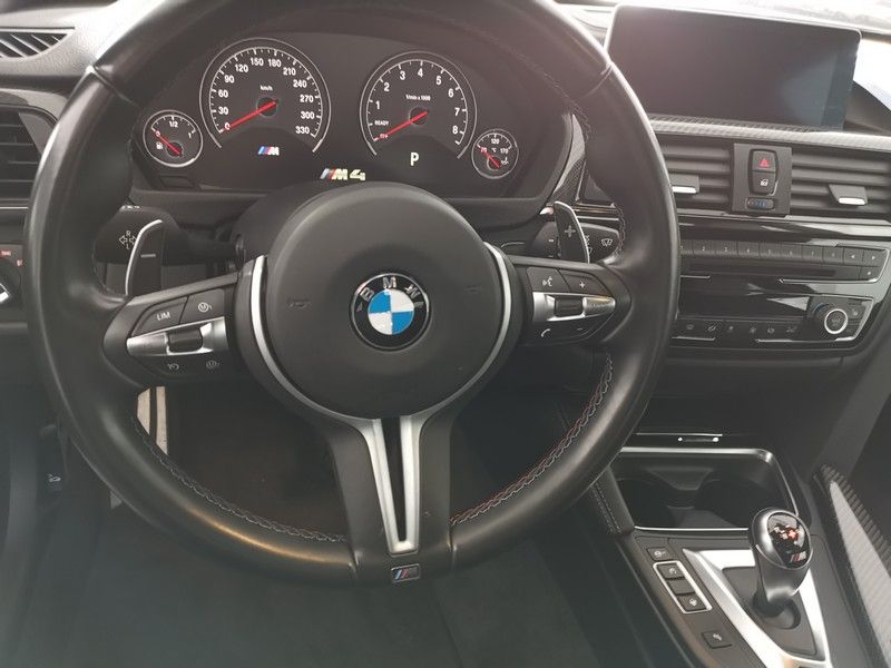 How cool is BMW M4 (F82) with W Keypad PLUS from Vector Tuning?