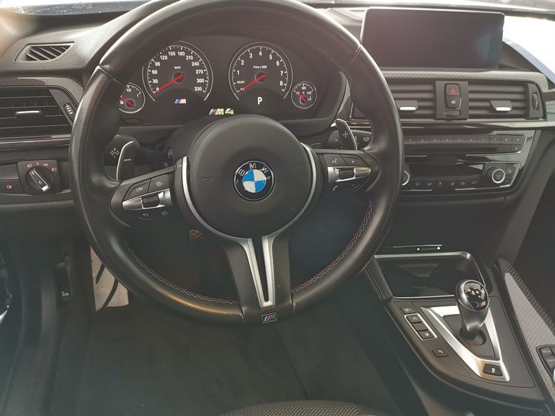 How cool is BMW M4 (F82) with W Keypad PLUS from Vector Tuning?
