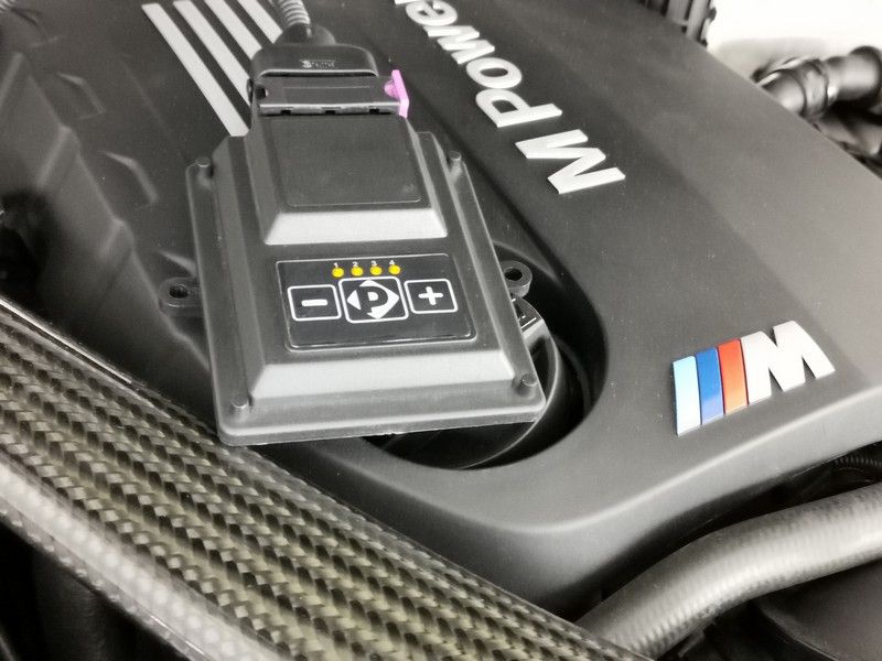 How cool is BMW M4 (F82) with W Keypad PLUS from Vector Tuning?