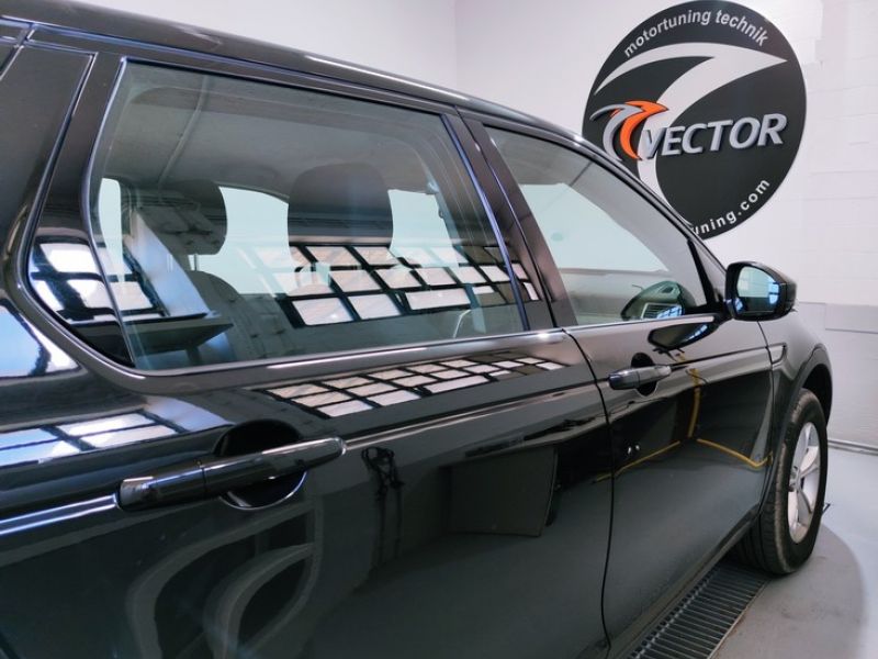 Wow, pogledajte što je Vector Tuning Hrvatska napravio sa Land Rover Discovery Sportom!