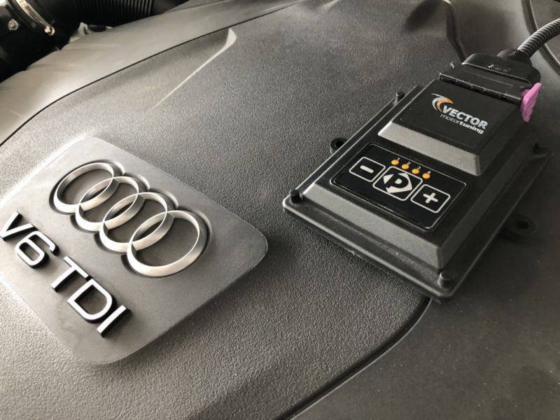 Vector Tuning powered up Audi Q5 3.0 TDI quattro (8R) with W Keypad PLUS Module from Powerbox!