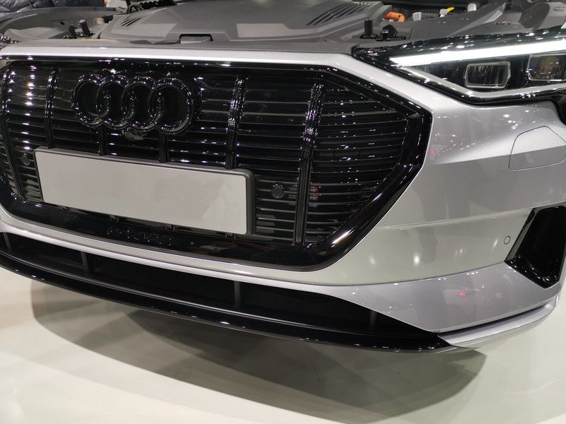 Audi e-tron 50 quattro (09/2019-) štedi više goriva uz Drive Booster od Vector Tuning-a!