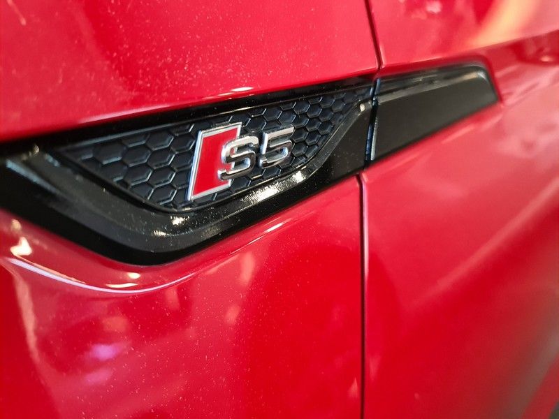 Audi S5 3.0 TFSI (07/2016 - 06/2018) quattro is equipped with W Keypad SENT from Vector Tuning!