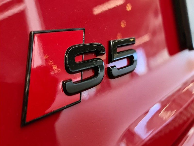 Audi S5 3.0 TFSI (07/2016 - 06/2018) quattro is equipped with W Keypad SENT from Vector Tuning!