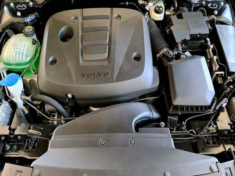 Što dobijete kada ugradite W Keypad SENT od Vector Tuning-a u Volvo XC40 D3? Zvijer!