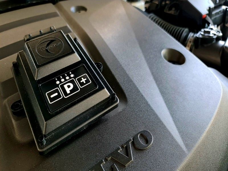 Što dobijete kada ugradite W Keypad SENT od Vector Tuning-a u Volvo XC40 D3? Zvijer!