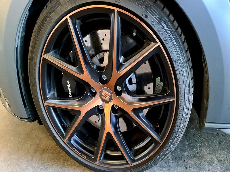 Seat Leon III 2.0 TSI Cupra R lakše štedi gorivo s W Keypad PLUS-om od Vector Tuning-a!